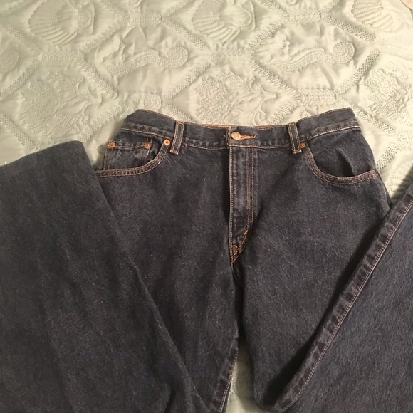 ❤️(74) Ladies size 12 Levi’s classic fit jeans in great condition, barely worn. - Picture 2 of 10